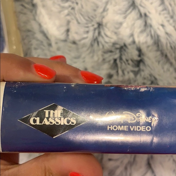 VHS DISNEY BUNDLE - Picture 2 of 3
